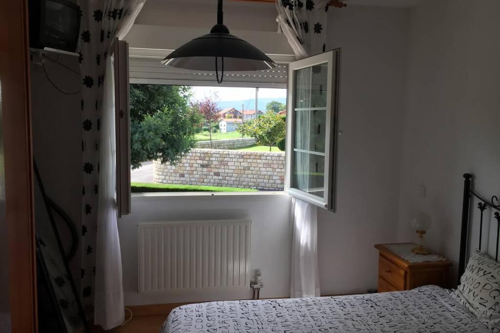 Chalet En El Alto De La Hayuela-Udias 外观 照片